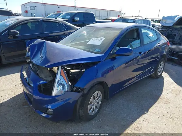 KMHCT4AE4HU270970 2017 HYUNDAI ACCENT - Image 2