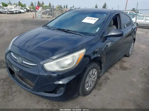 KMHCT4AE4HU273853 2017 HYUNDAI ACCENT - Image 2