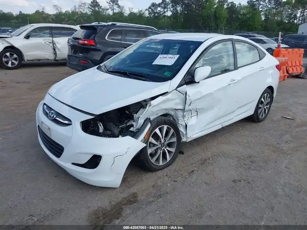 KMHCT4AE4HU276946 2017 HYUNDAI ACCENT - Image 2