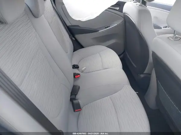 KMHCT4AE4HU276946 2017 HYUNDAI ACCENT - Image 8