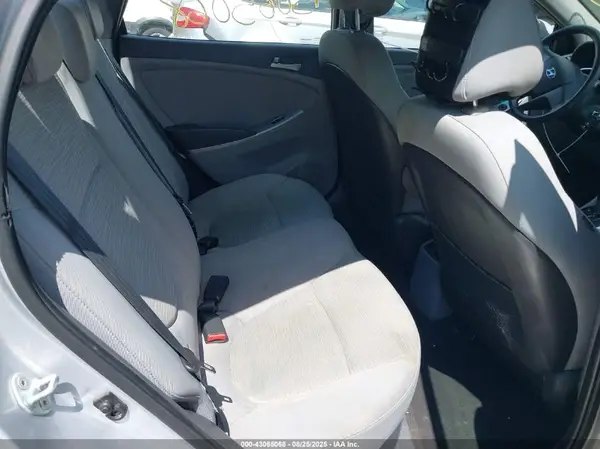 KMHCT4AE4HU290278 2017 HYUNDAI ACCENT - Image 8