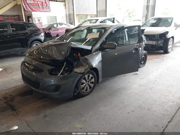 KMHCT4AE4HU316135 2017 HYUNDAI ACCENT - Image 2