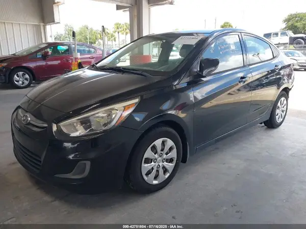 KMHCT4AE4HU336112 2017 HYUNDAI ACCENT - Image 2