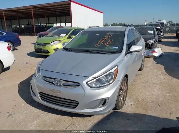 KMHCT4AE4HU346395 2017 HYUNDAI ACCENT - Image 2