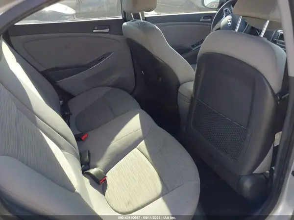 KMHCT4AE4HU346395 2017 HYUNDAI ACCENT - Image 8