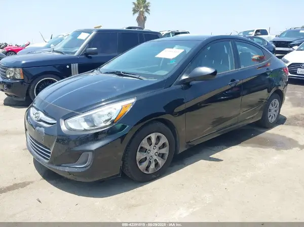 KMHCT4AE4HU354755 2017 HYUNDAI ACCENT - Image 2
