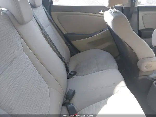 KMHCT4AE4HU356523 2017 HYUNDAI ACCENT - Image 8