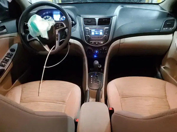 KMHCT4AE4HU359258 2017 HYUNDAI ACCENT - Image 8