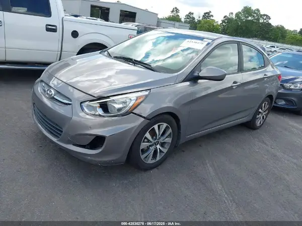 KMHCT4AE4HU359289 2017 HYUNDAI ACCENT - Image 2