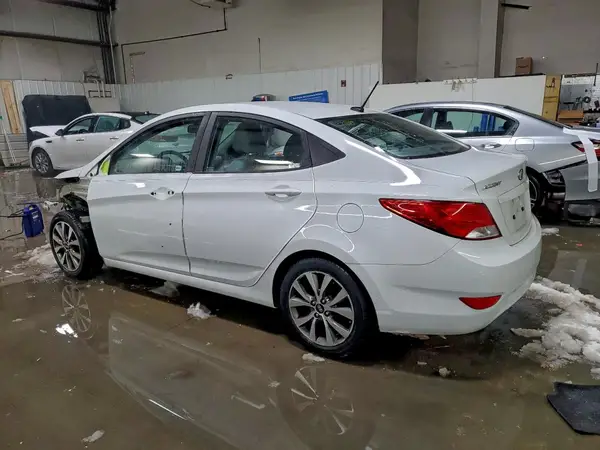 KMHCT4AE4HU360037 2017 HYUNDAI ACCENT - Image 2