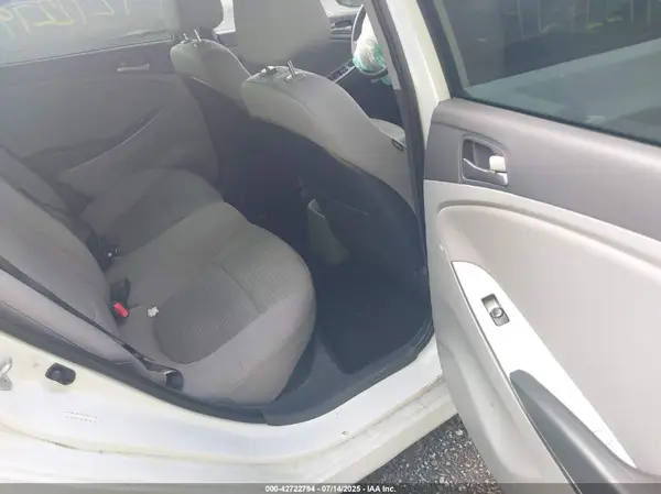 KMHCT4AE4HU361804 2017 HYUNDAI ACCENT - Image 8