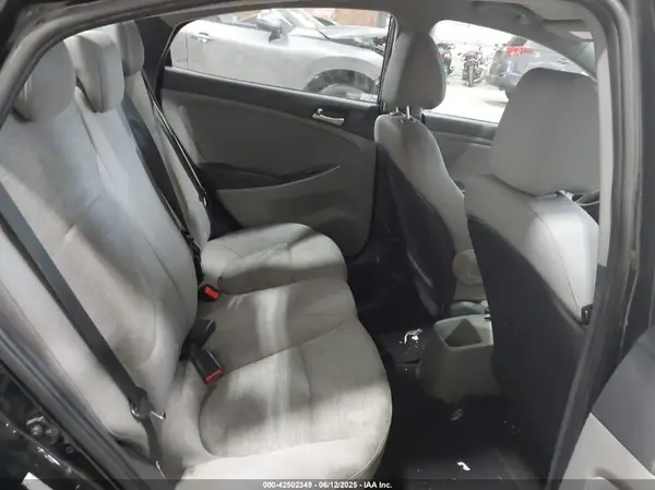 KMHCT4AE4HU363570 2017 HYUNDAI ACCENT - Image 8