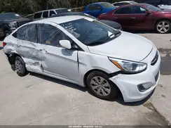 KMHCT4AE4HU366632 2017 HYUNDAI ACCENT
