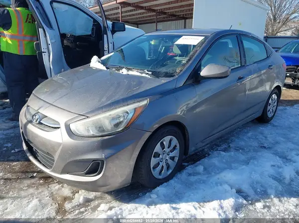 KMHCT4AE4HU368316 2017 HYUNDAI ACCENT - Image 2