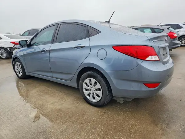 KMHCT4AE4HU391112 2017 HYUNDAI ACCENT - Image 2