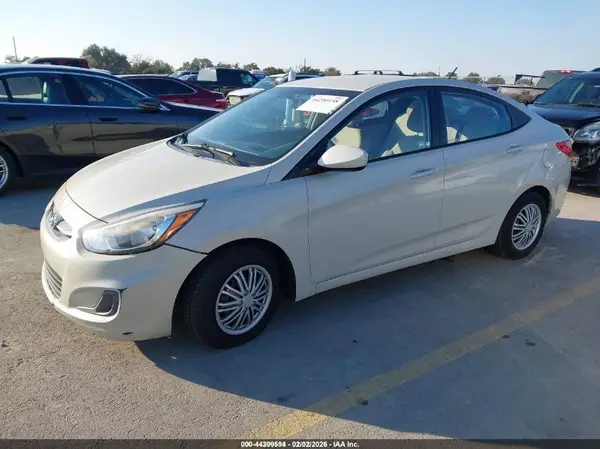 KMHCT4AE5GU012360 2016 HYUNDAI ACCENT - Image 2
