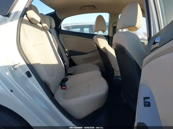 KMHCT4AE5GU012360 2016 HYUNDAI ACCENT - Image 8