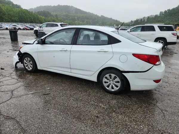 KMHCT4AE5GU012469 2016 HYUNDAI ACCENT - Image 2