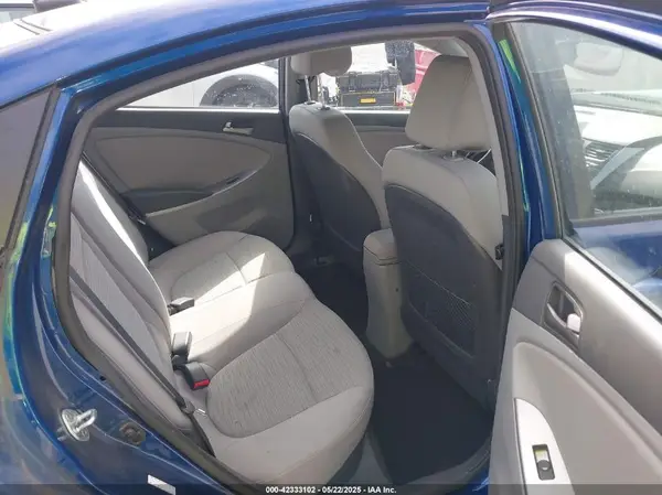 KMHCT4AE5GU053135 2016 HYUNDAI ACCENT - Image 8