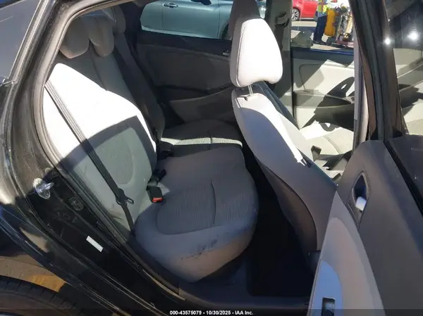 KMHCT4AE5GU068119 2016 HYUNDAI ACCENT - Image 8