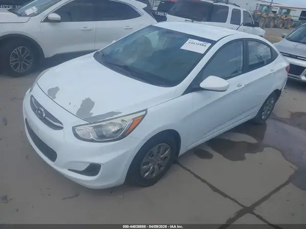 KMHCT4AE5GU070209 2016 HYUNDAI ACCENT - Image 2