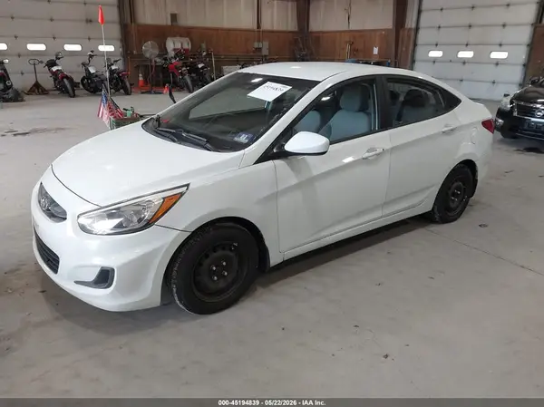 KMHCT4AE5GU074390 2016 HYUNDAI ACCENT - Image 2