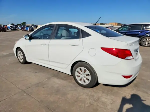 KMHCT4AE5GU075832 2016 HYUNDAI ACCENT - Image 2