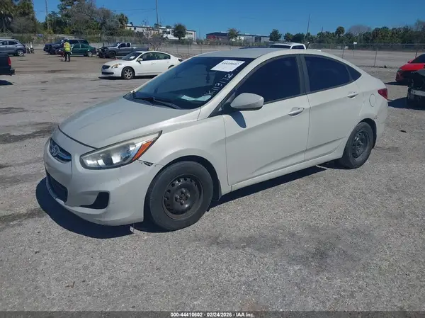 KMHCT4AE5GU113172 2016 HYUNDAI ACCENT - Image 2
