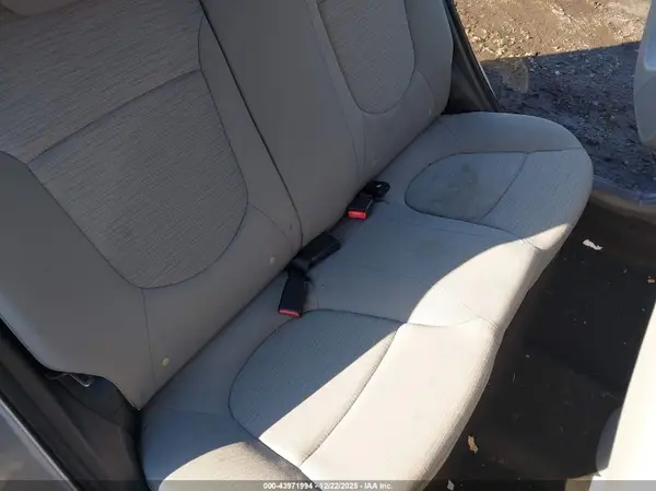 KMHCT4AE5GU125273 2016 HYUNDAI ACCENT - Image 8