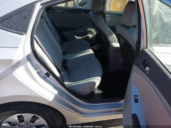 KMHCT4AE5GU144230 2016 HYUNDAI ACCENT - Image 8