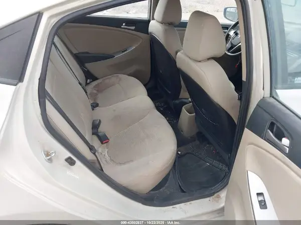 KMHCT4AE5GU981821 2016 HYUNDAI ACCENT - Image 8
