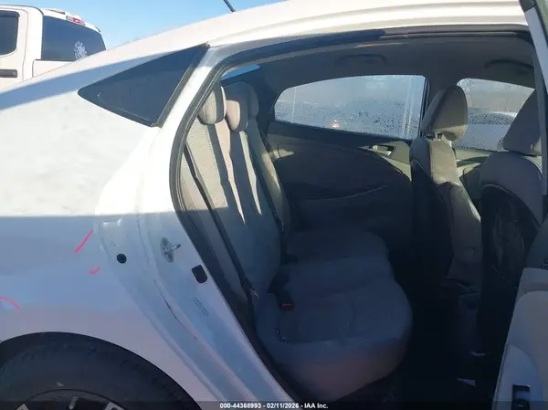 KMHCT4AE5HU171624 2017 HYUNDAI ACCENT - Image 8