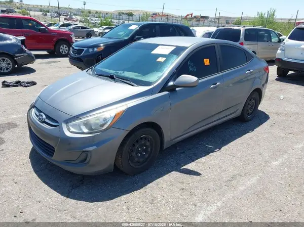 KMHCT4AE5HU182882 2017 HYUNDAI ACCENT - Image 2