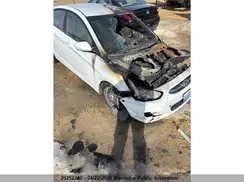 KMHCT4AE5HU183840 2017 HYUNDAI ACCENT