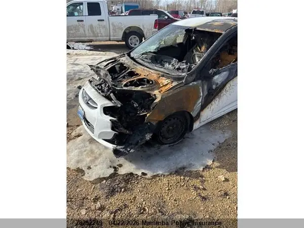 KMHCT4AE5HU183840 2017 HYUNDAI ACCENT - Image 2