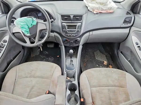 KMHCT4AE5HU194563 2017 HYUNDAI ACCENT - Image 8