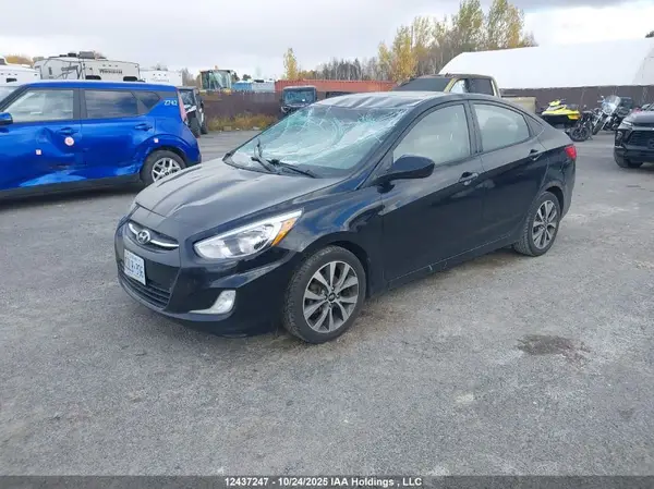 KMHCT4AE5HU204315 2017 HYUNDAI ACCENT - Image 2