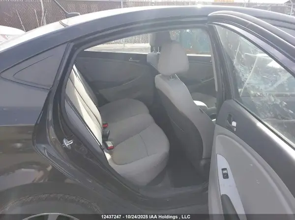 KMHCT4AE5HU204315 2017 HYUNDAI ACCENT - Image 8