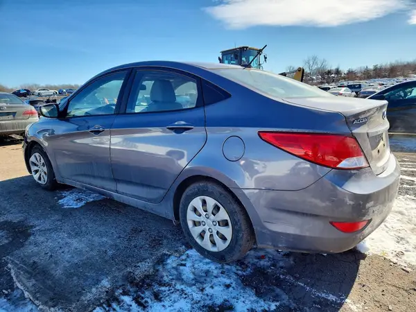 KMHCT4AE5HU222670 2017 HYUNDAI ACCENT - Image 2