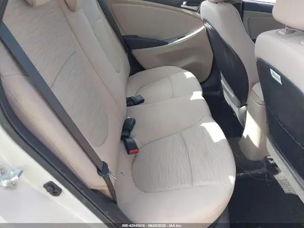 KMHCT4AE5HU262120 2017 HYUNDAI ACCENT - Image 8
