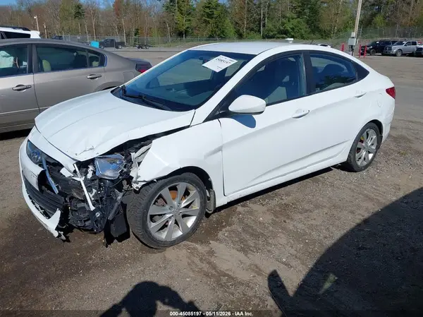 KMHCT4AE5HU271433 2017 HYUNDAI ACCENT - Image 2