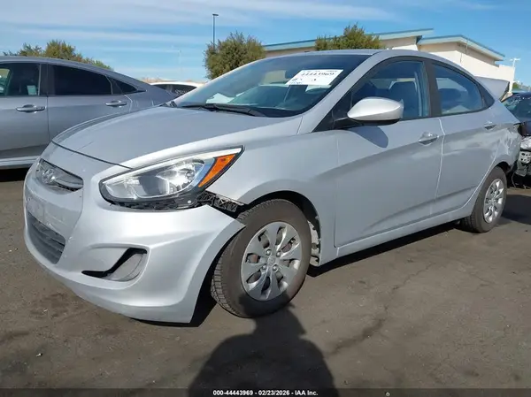 KMHCT4AE5HU272470 2017 HYUNDAI ACCENT - Image 2