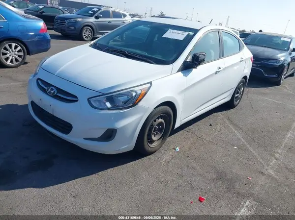 KMHCT4AE5HU278091 2017 HYUNDAI ACCENT - Image 2