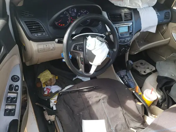 KMHCT4AE5HU283758 2017 HYUNDAI ACCENT - Image 8