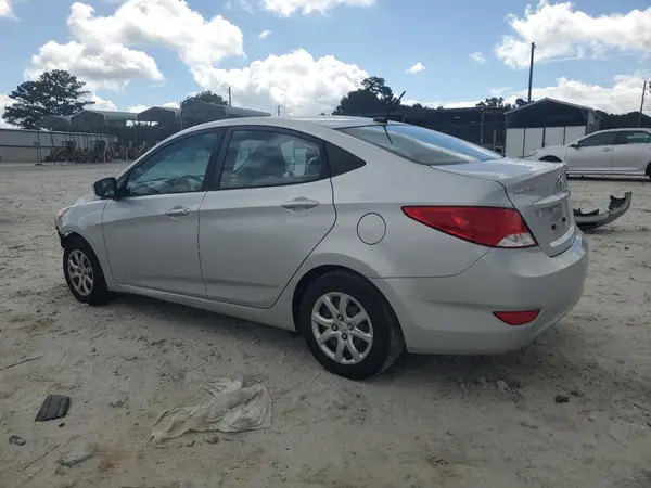 KMHCT4AE5HU292976 2017 HYUNDAI ACCENT - Image 2