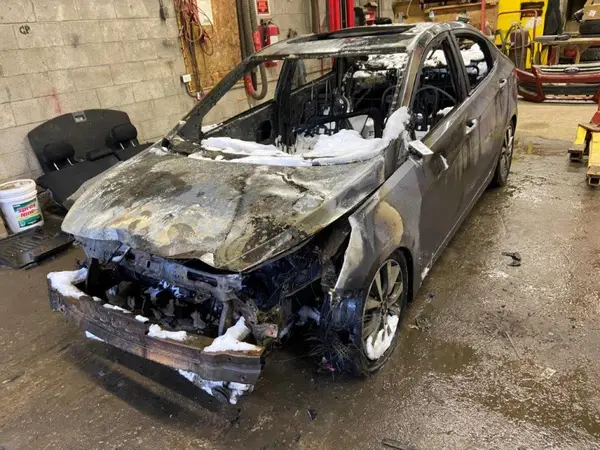 KMHCT4AE5HU294128 2017 HYUNDAI ACCENT - Image 1
