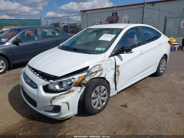 KMHCT4AE5HU294596 2017 HYUNDAI ACCENT - Image 2