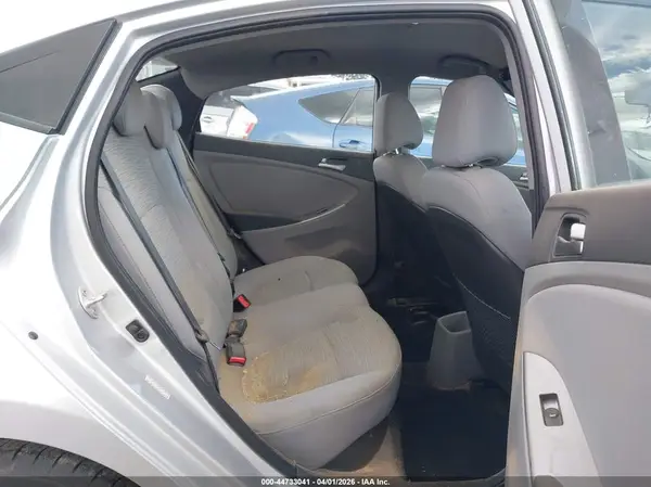 KMHCT4AE5HU302339 2017 HYUNDAI ACCENT - Image 8