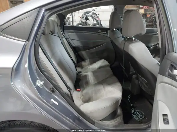 KMHCT4AE5HU308206 2017 HYUNDAI ACCENT - Image 8