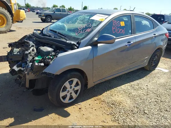 KMHCT4AE5HU313115 2017 HYUNDAI ACCENT - Image 2